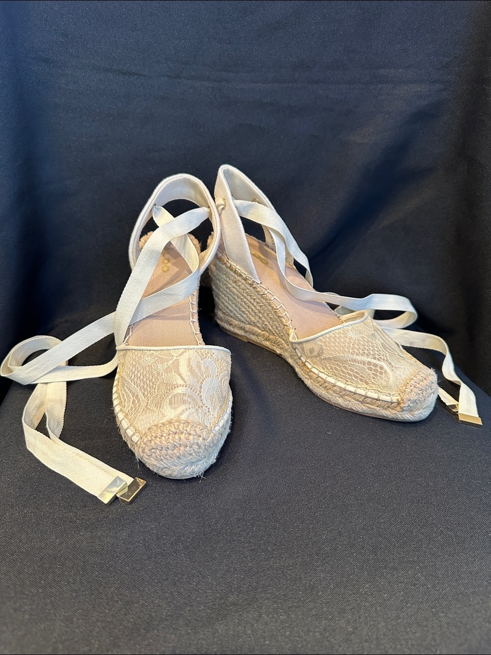 Aldo Ivory Cream Lace Espadrille Wedge Sandals with Wrap Ankle Ties Size 7 - Picture 2 of 8